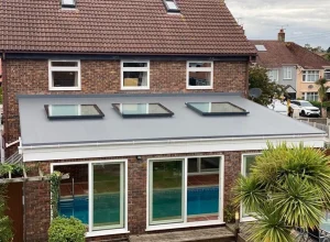 LeighonSea-EssexHIghTechRoofingCommercialFlatRoofers-1920w-1
